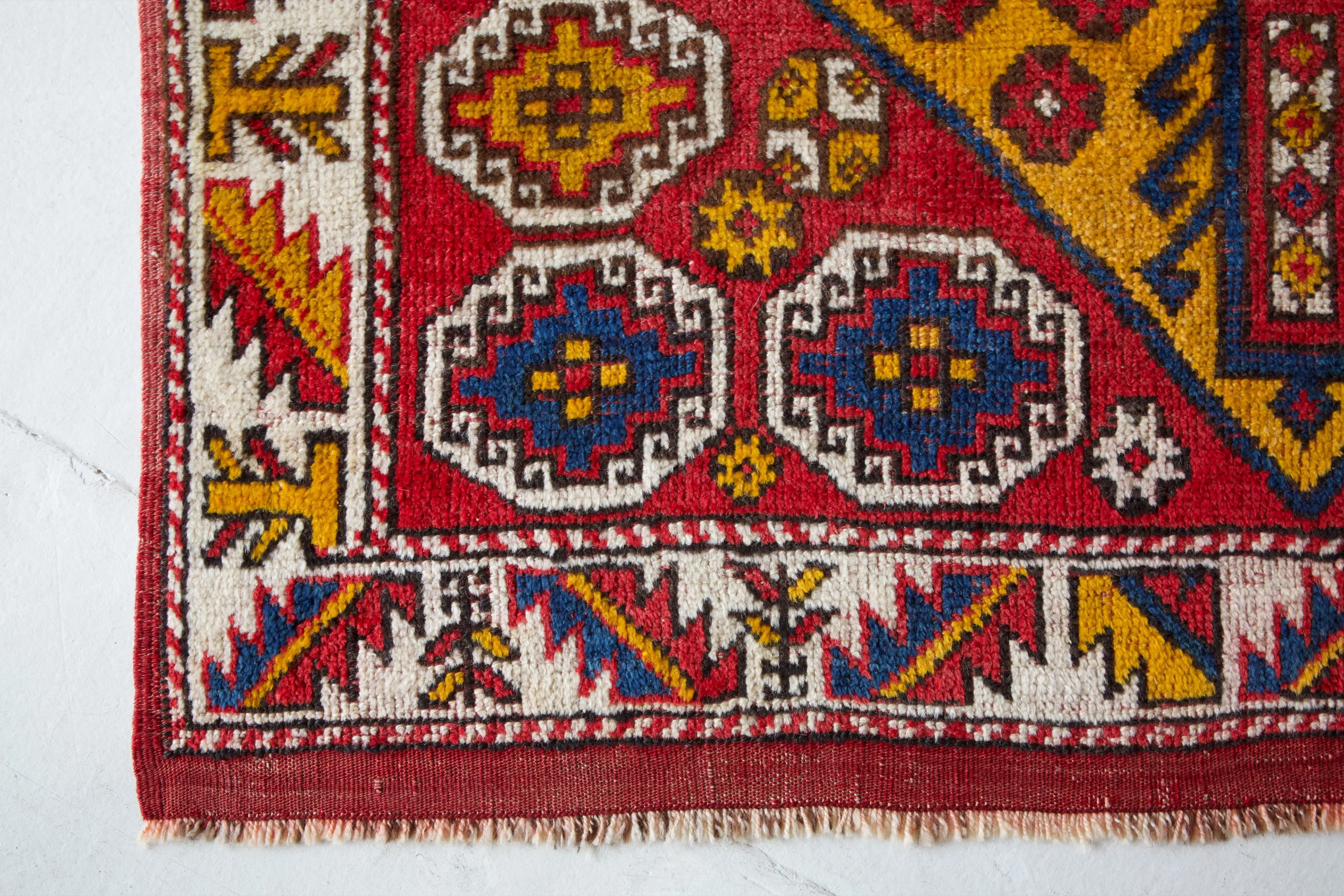 Semi-Antique Canakkale Rug 4'8"x6'7"